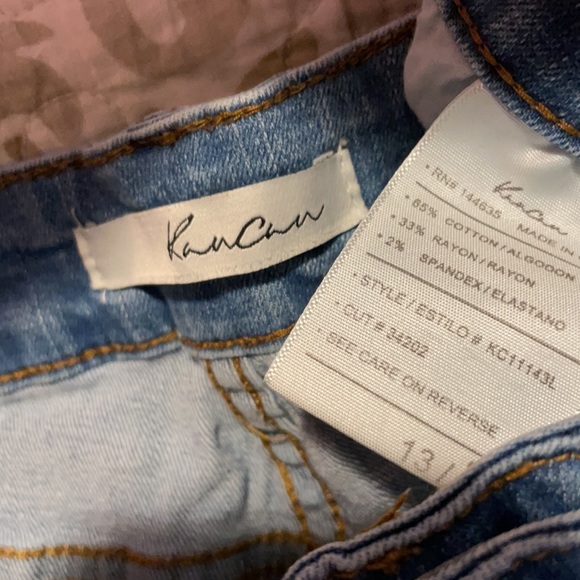 Denim shorts - Picture 3 of 3